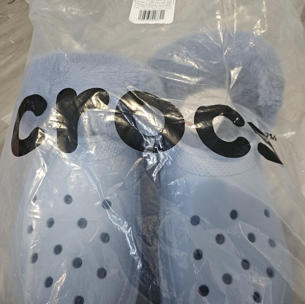 CROCS